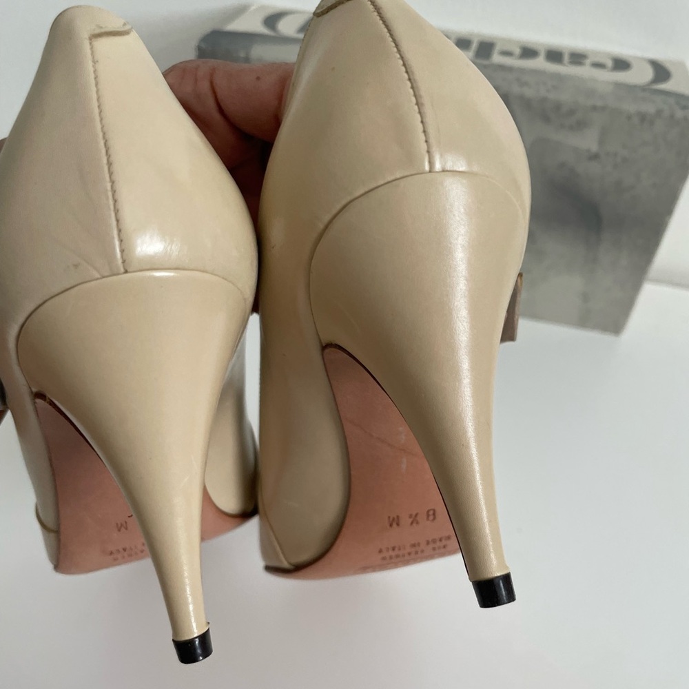 Cacharel | Vintage "Berdine" Peep Toe Pumps - Picture 4 of 7